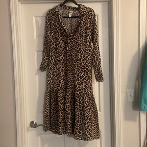 Leopard dress. Goes great with a belt!